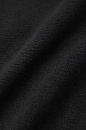 Détail maille jacquard du Pull Lewis Black Gertrude